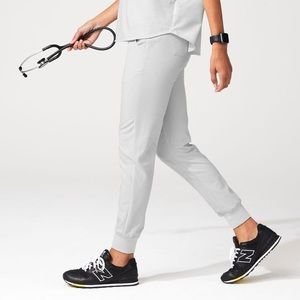 NWT Figs Space Grey Zamora Joggers Med Petite